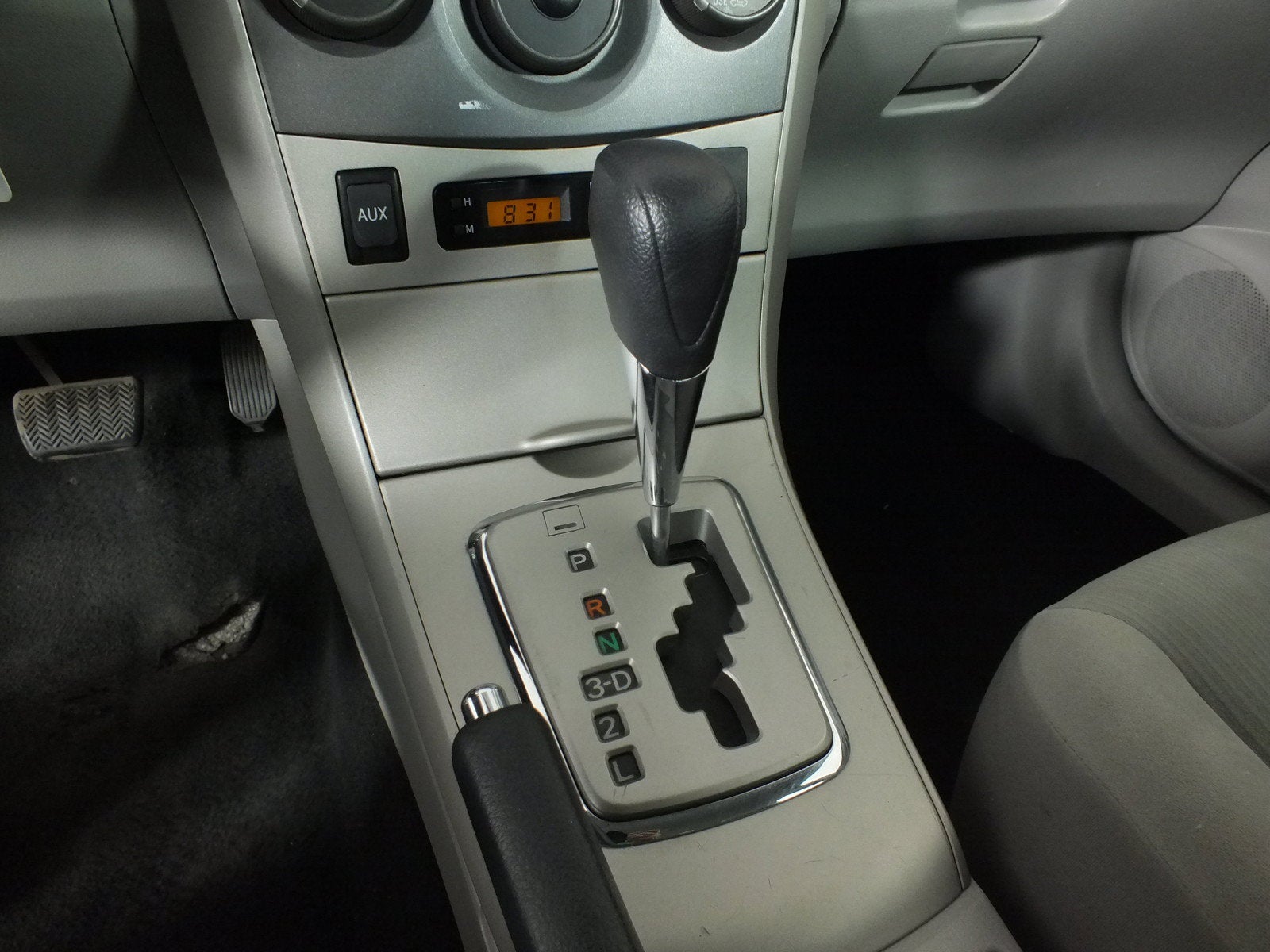 2011 Toyota Corolla LE *CLEAN CARFAX*