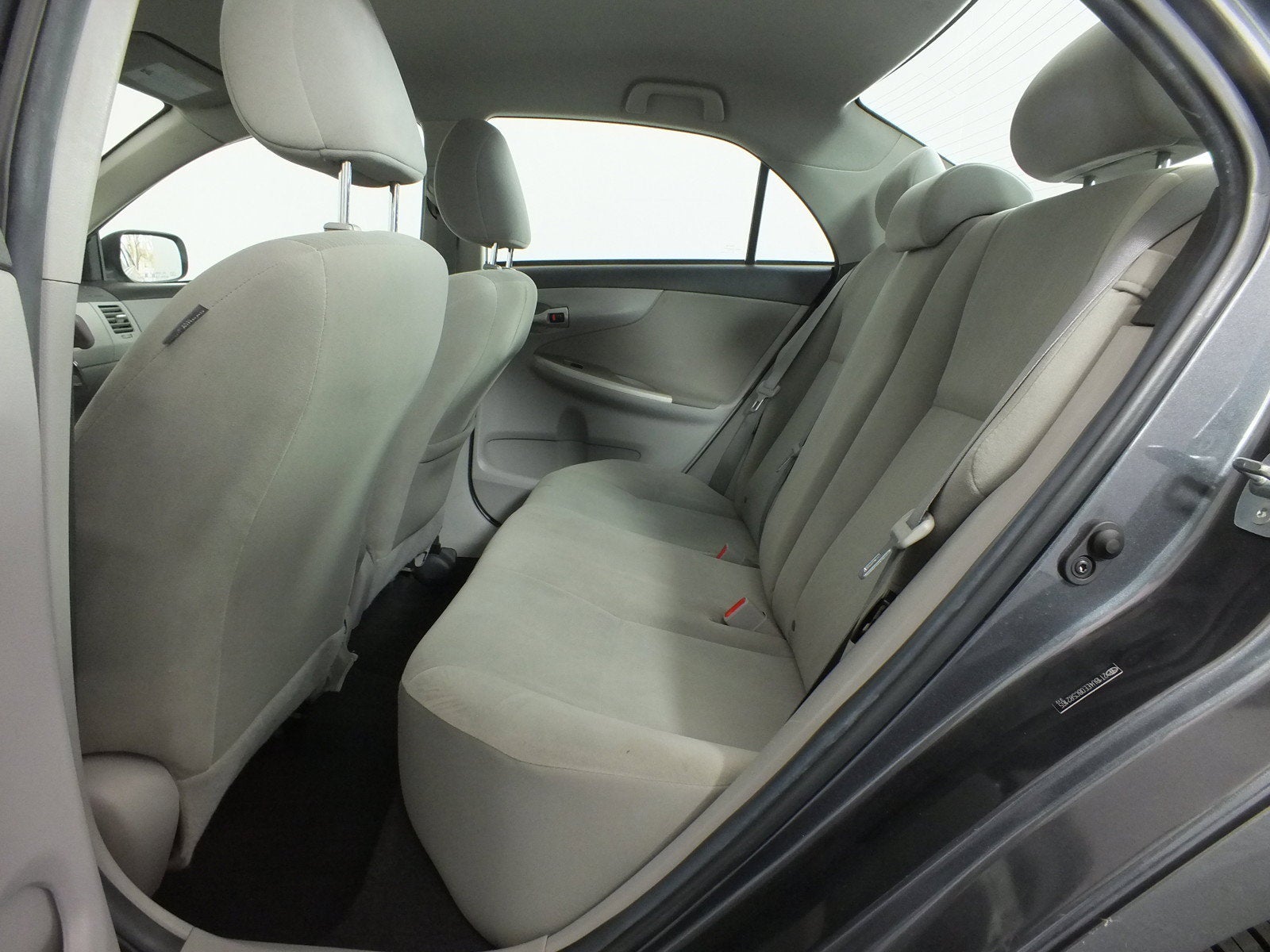 2011 Toyota Corolla LE *CLEAN CARFAX*
