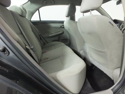 2011 Toyota Corolla LE *CLEAN CARFAX*