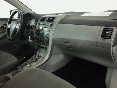 2011 Toyota Corolla LE *CLEAN CARFAX*