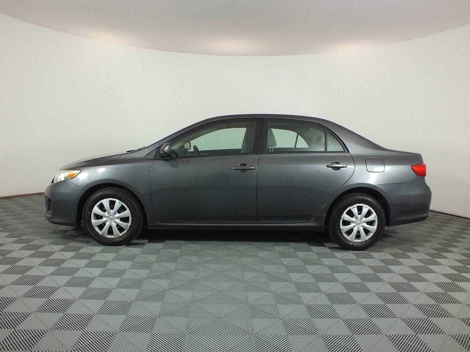 2011 Toyota Corolla LE *CLEAN CARFAX*
