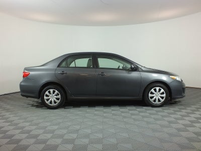 2011 Toyota Corolla LE *CLEAN CARFAX*