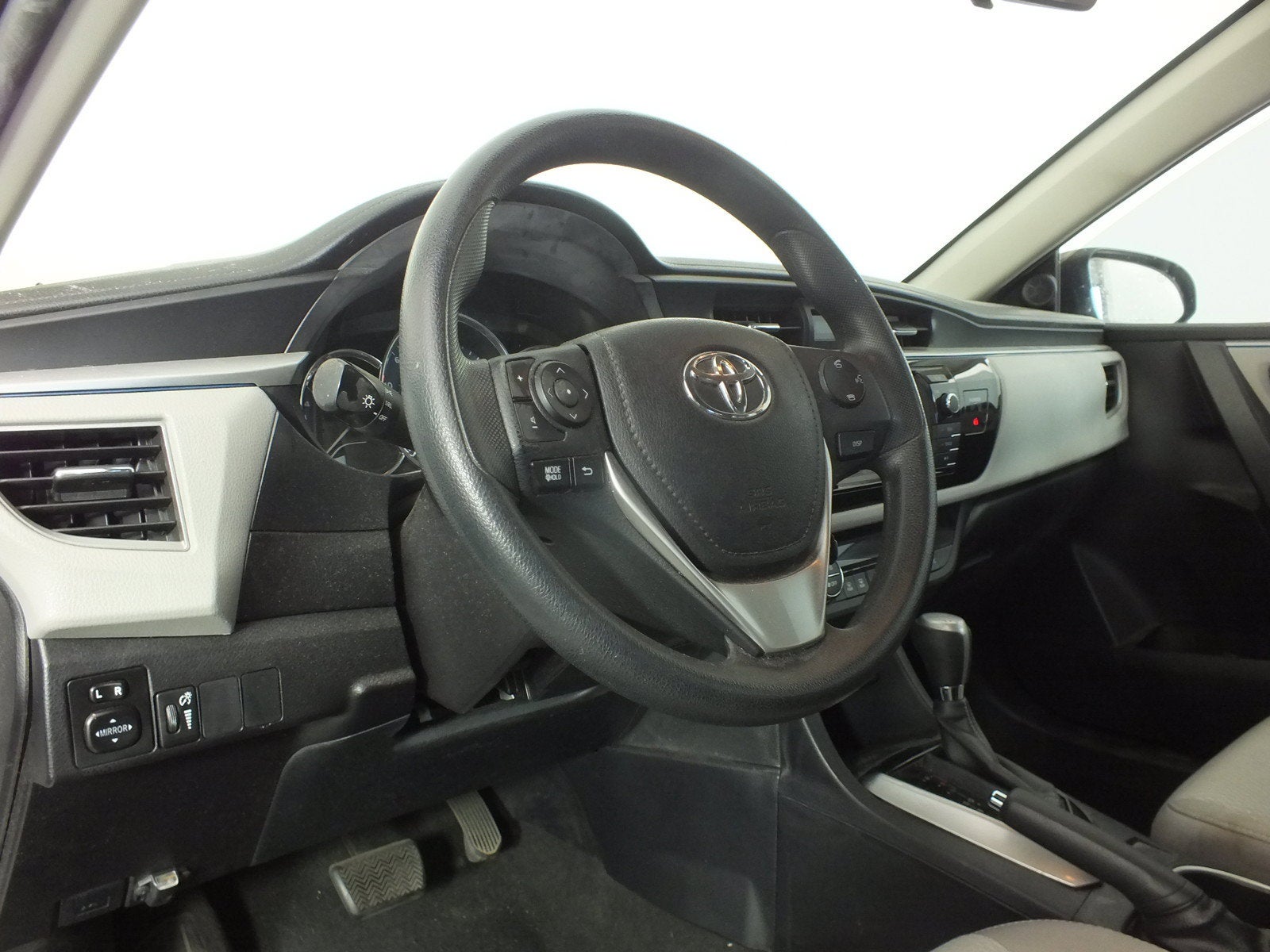 2016 Toyota Corolla LE *CLEAN CARFAX*