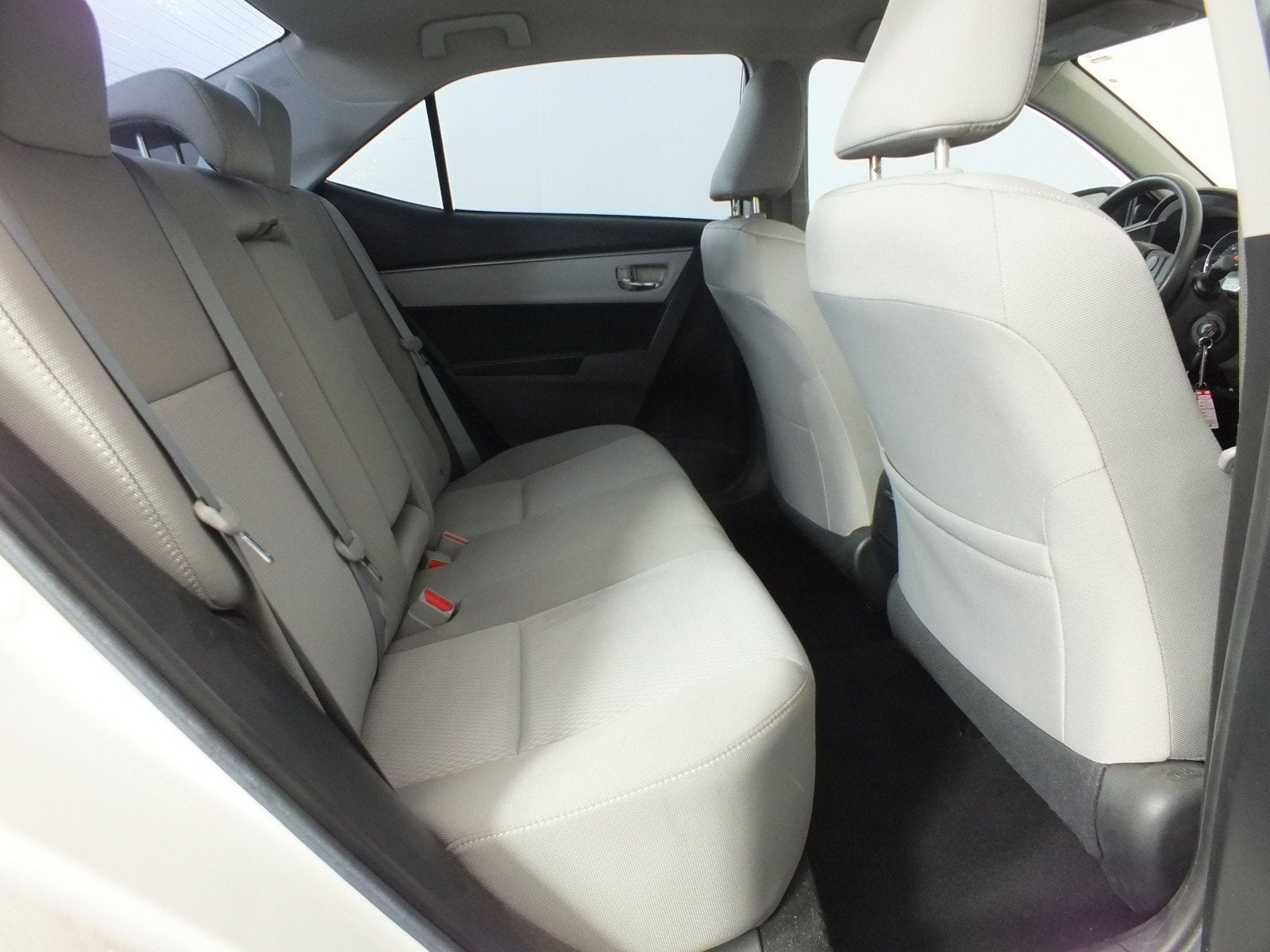 2016 Toyota Corolla LE *CLEAN CARFAX*