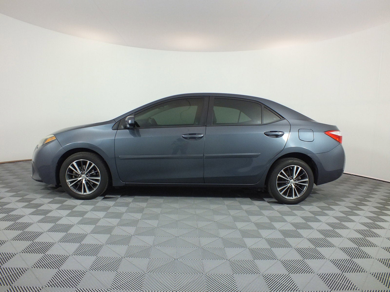 2016 Toyota Corolla LE Plus *CLEAN CARFAX*