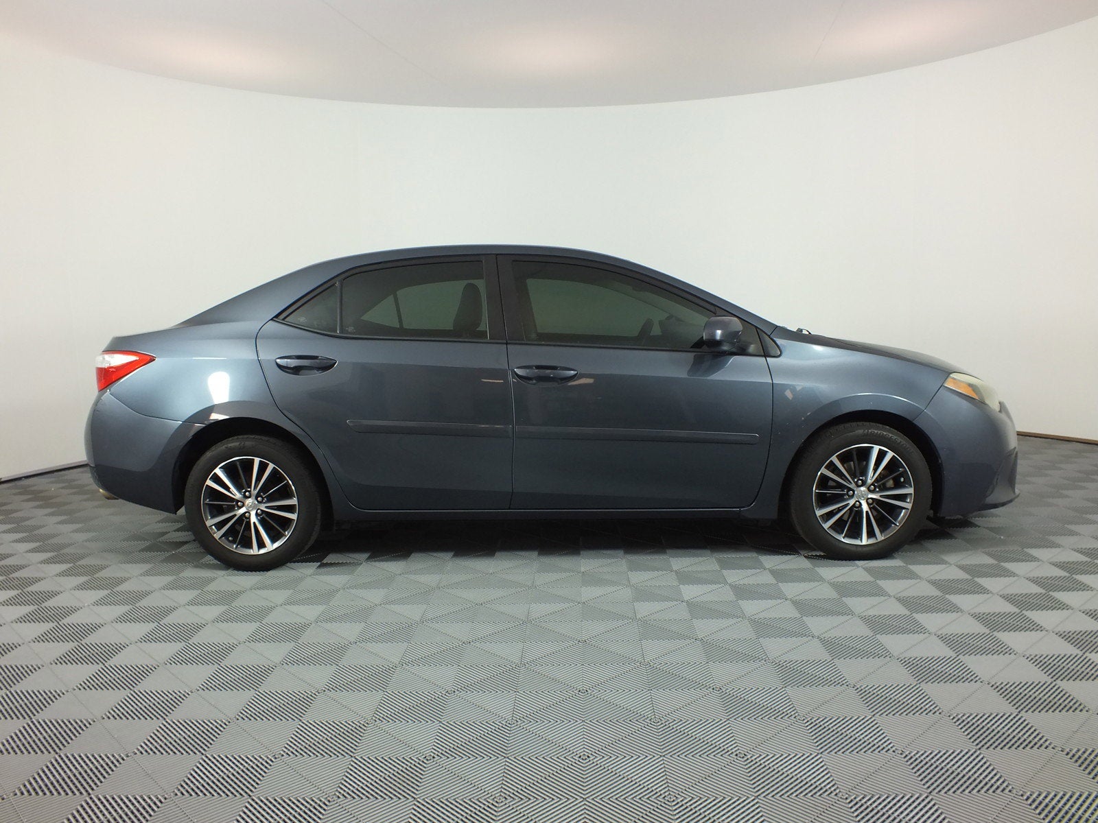 2016 Toyota Corolla LE Plus *CLEAN CARFAX*