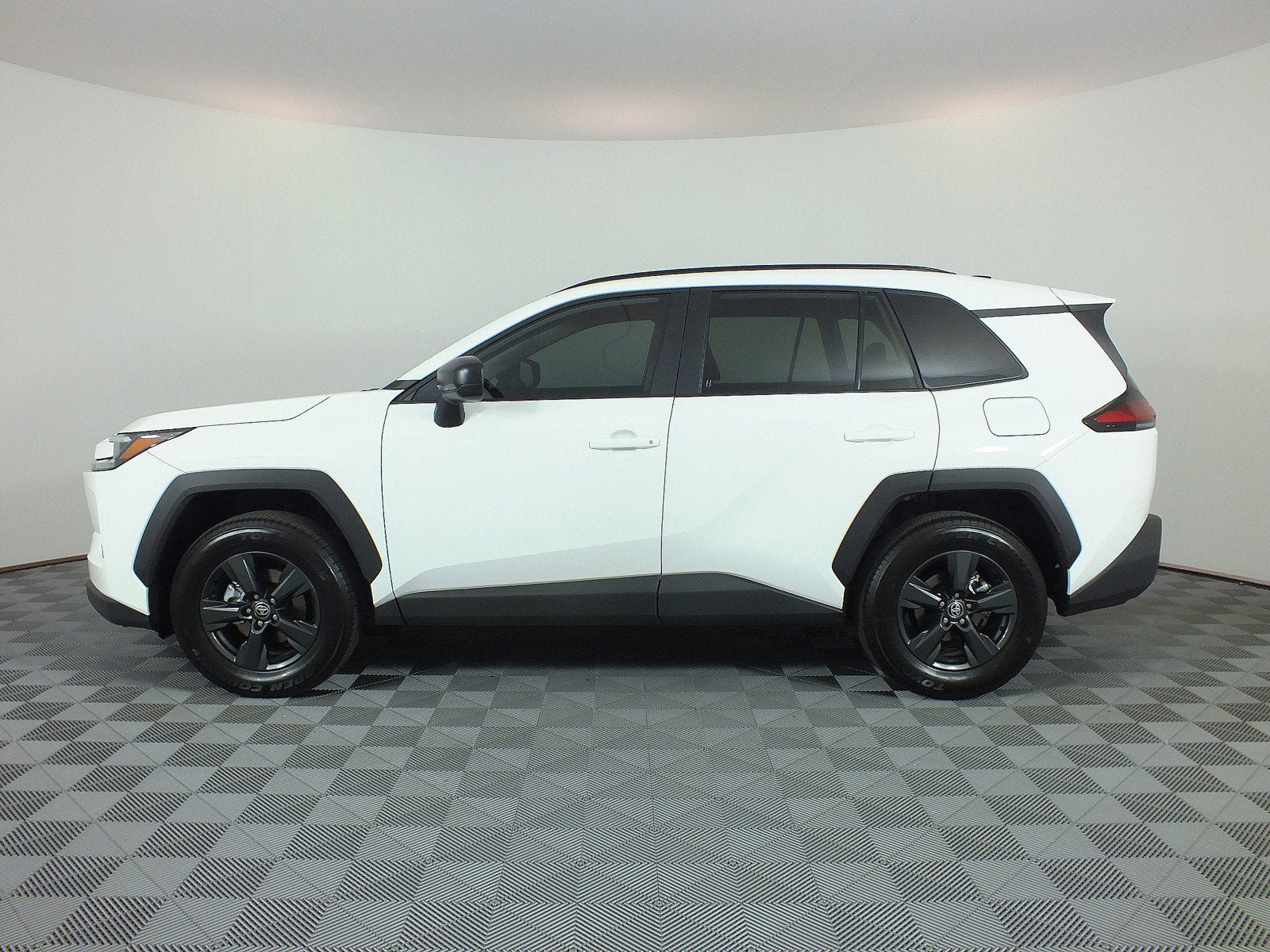 2026 Toyota RAV4 LE Hybrid *1-OWNER! NEARLY NEW!*