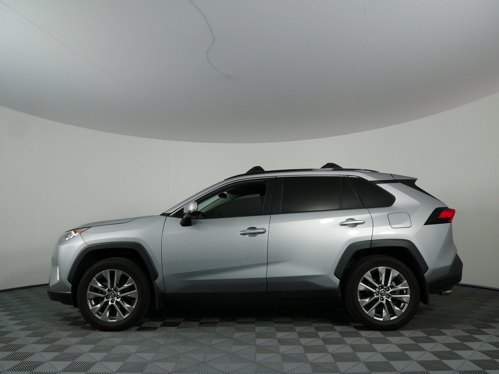 2020 Toyota RAV4 XLE Premium AWD *CLEAN CARFAX*