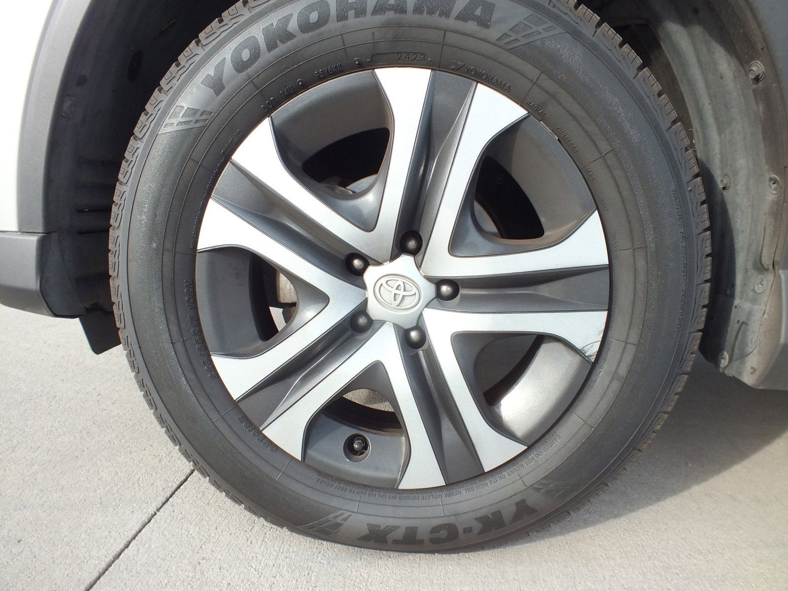 2016 Toyota RAV4 LE AWD *RELIABLE DAILY DRIVER*