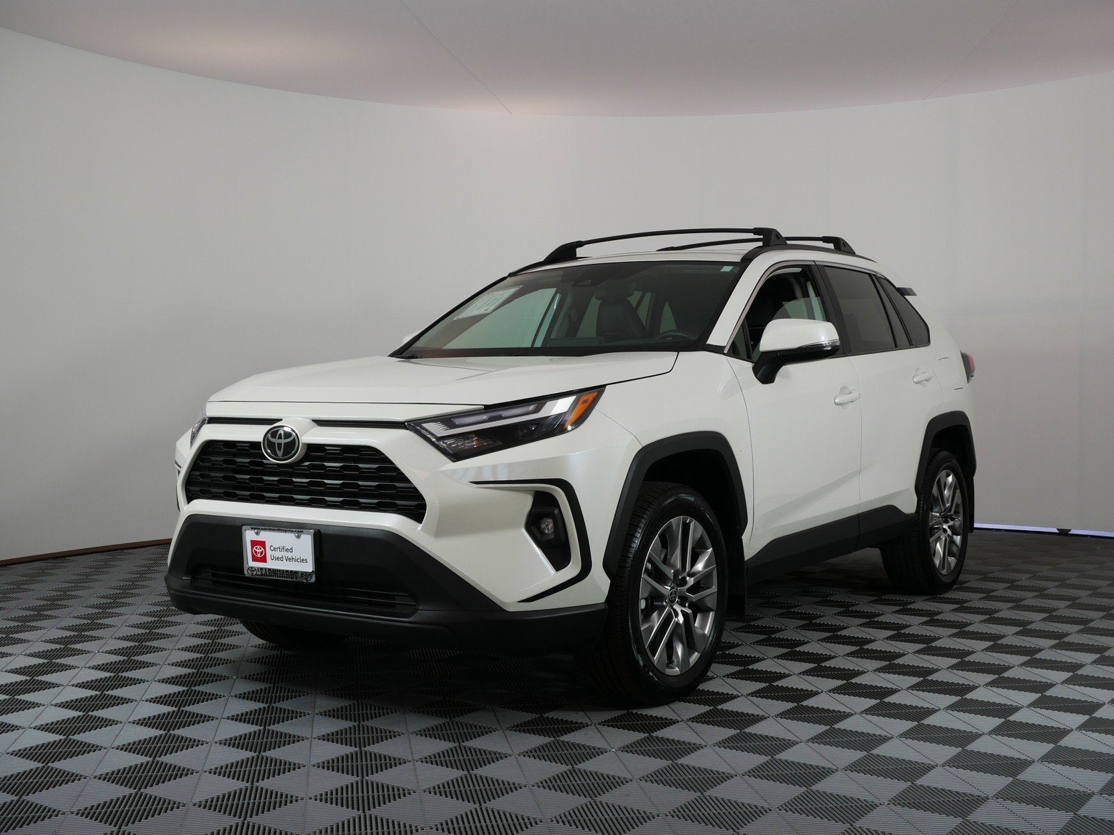 2022 Toyota RAV4 XLE Premium *1-OWNER*