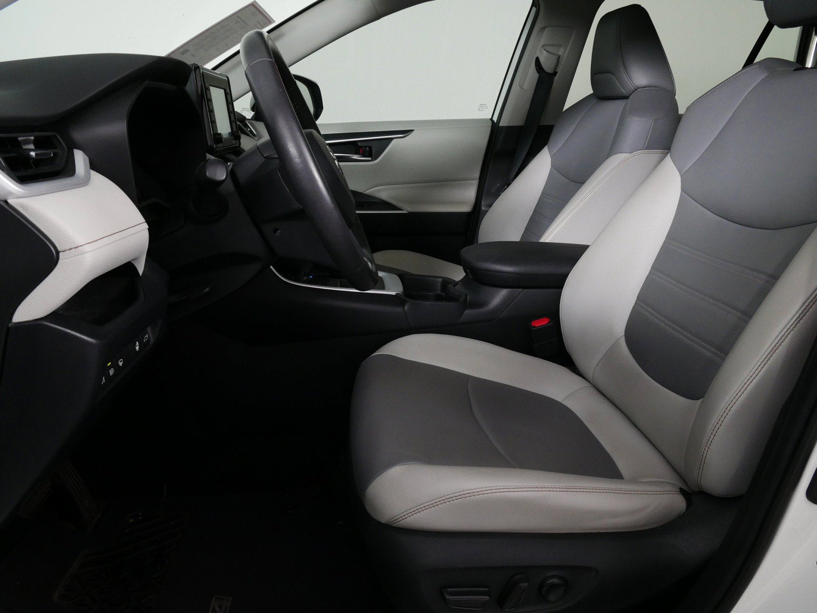 2020 Toyota RAV4 XLE Premium *1-OWNER*