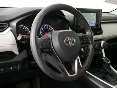 2020 Toyota RAV4 XLE Premium *1-OWNER*