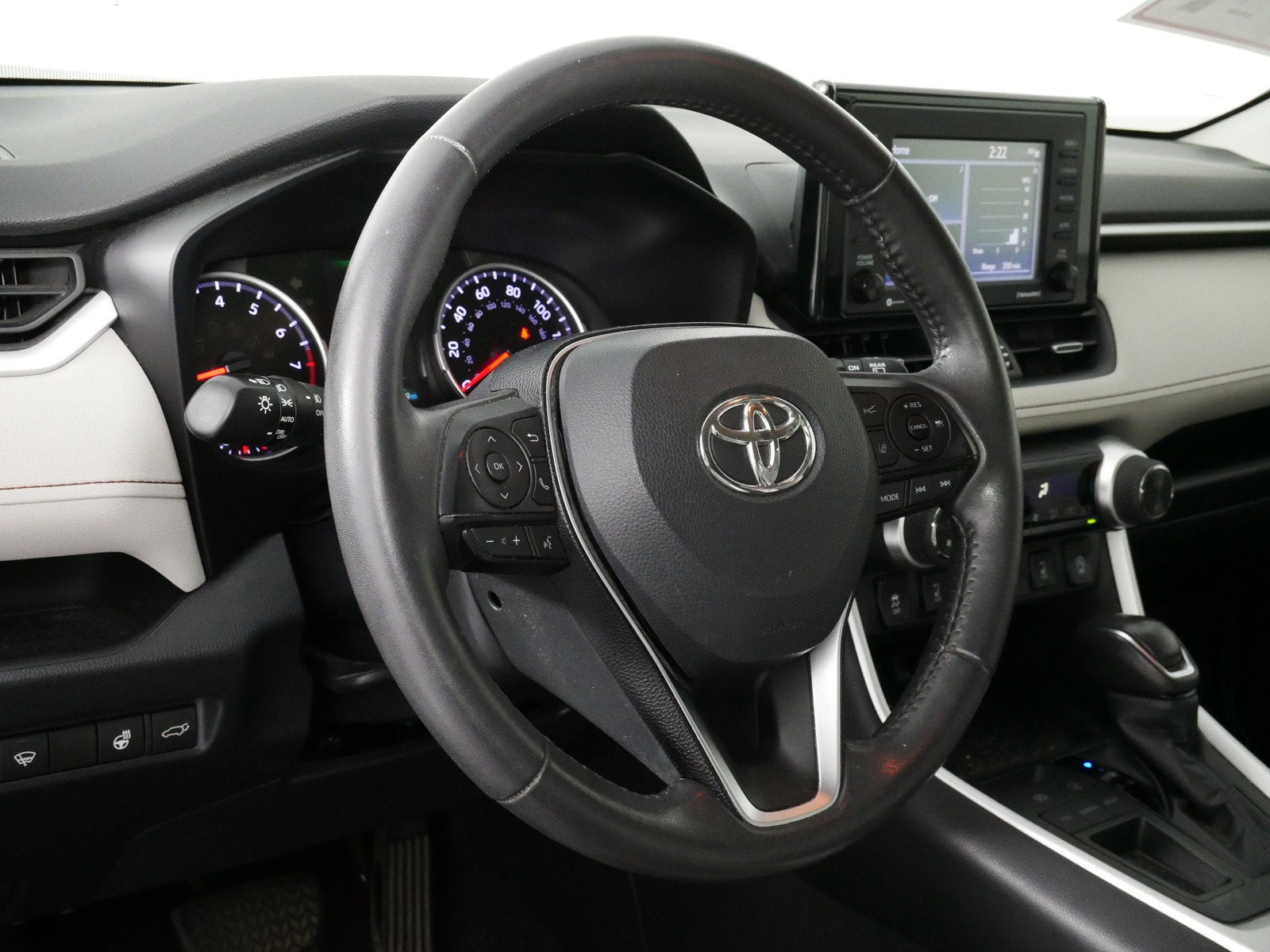 2020 Toyota RAV4 XLE Premium *1-OWNER*