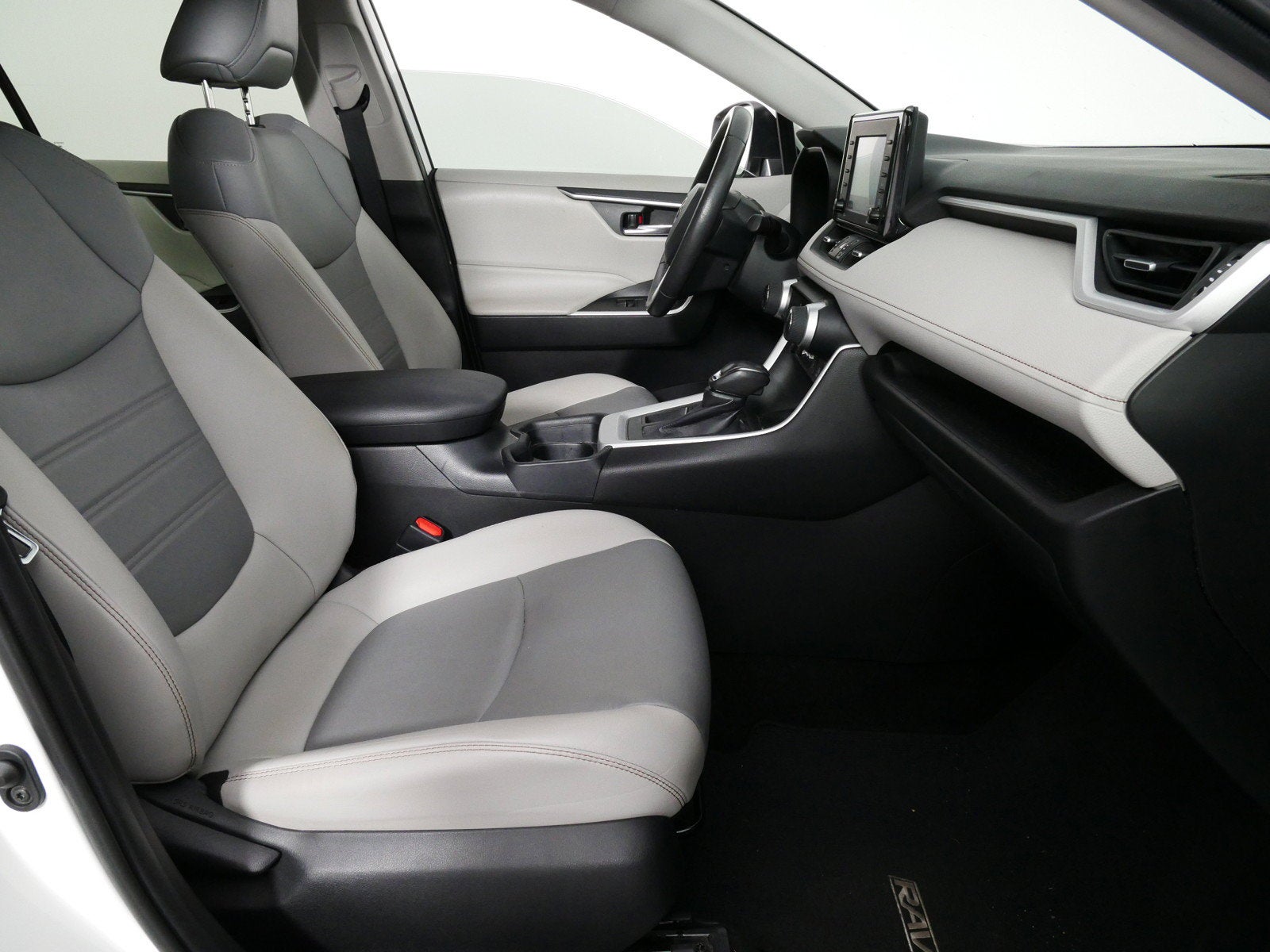 2020 Toyota RAV4 XLE Premium *1-OWNER*