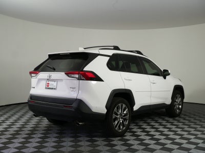 2020 Toyota RAV4 XLE Premium *1-OWNER*