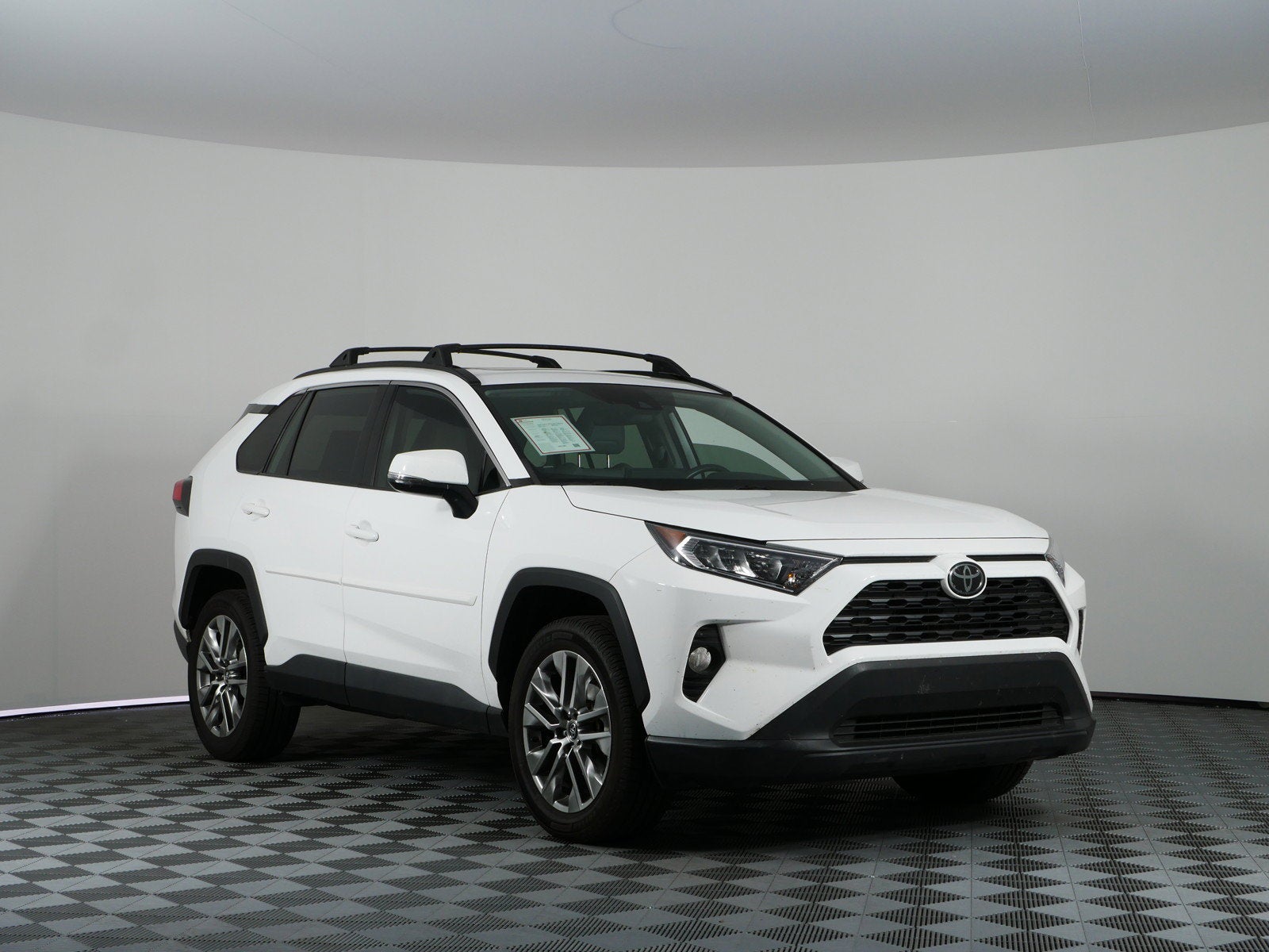 2020 Toyota RAV4 XLE Premium *1-OWNER*