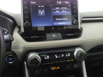 2022 Toyota RAV4 XLE Premium *1-OWNER*