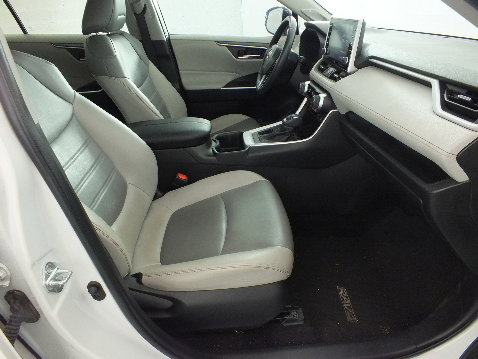 2022 Toyota RAV4 XLE Premium *1-OWNER*