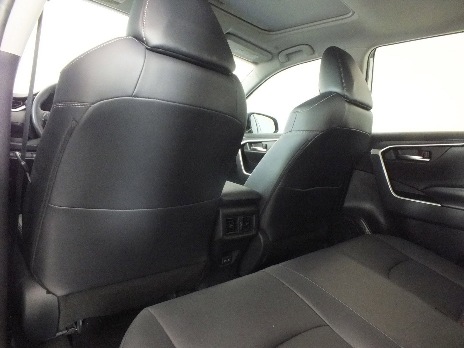 2024 Toyota RAV4 XLE Premium *1-OWNER*