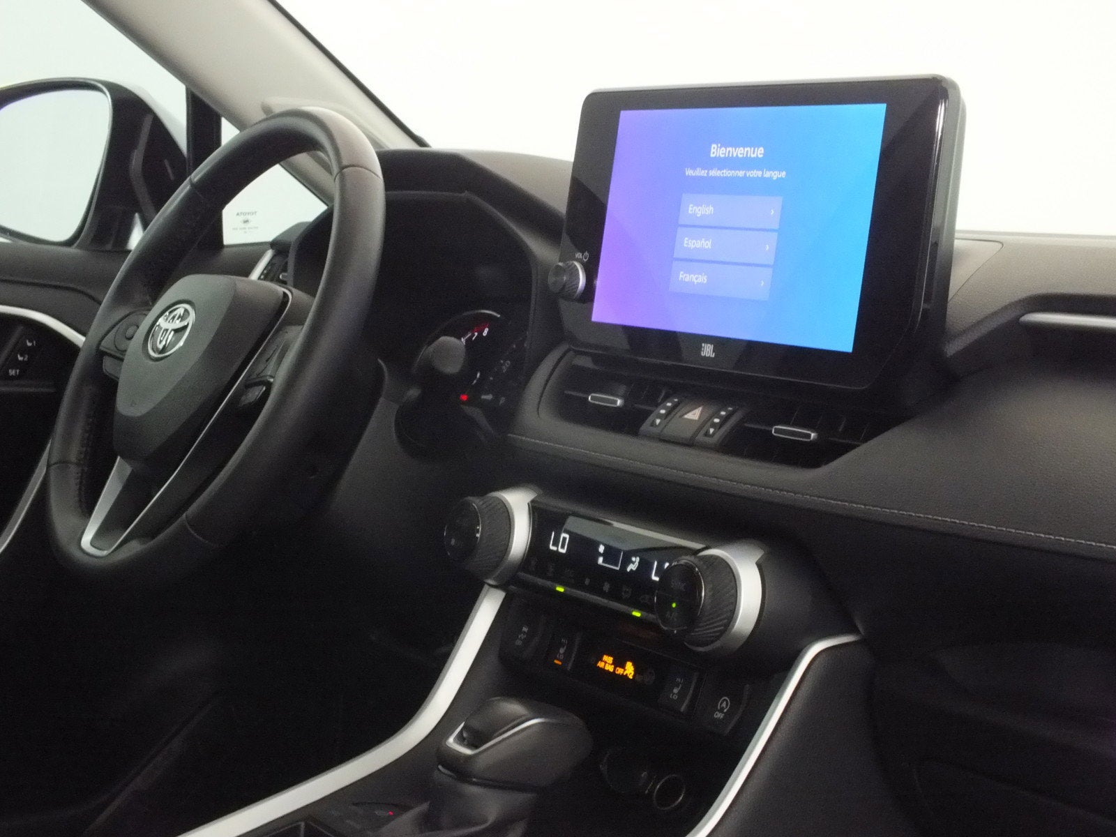 2024 Toyota RAV4 XLE Premium *1-OWNER*