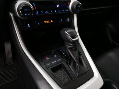 2020 Toyota RAV4 XLE Premium *CLEAN CARFAX*