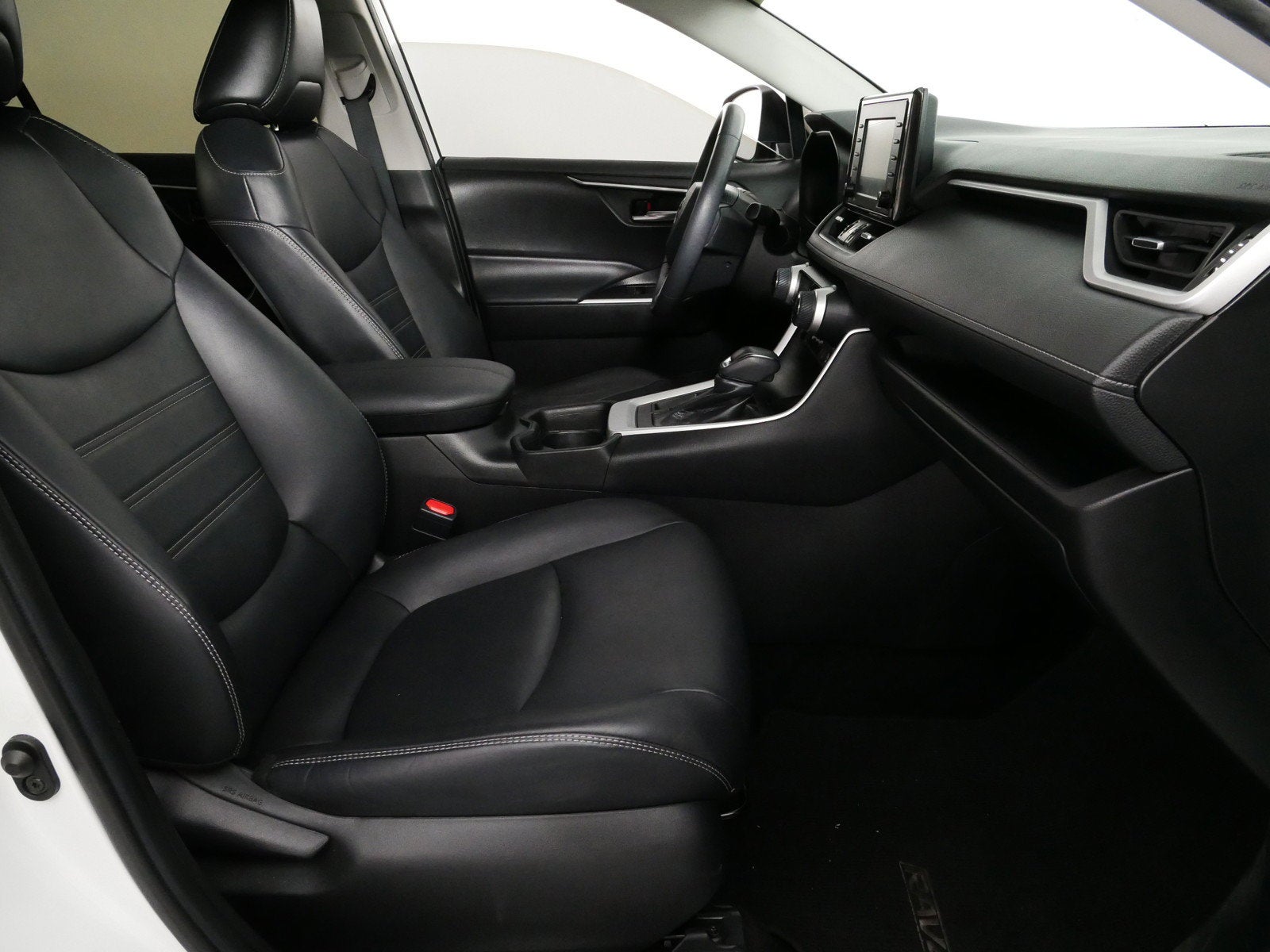 2020 Toyota RAV4 XLE Premium *CLEAN CARFAX*