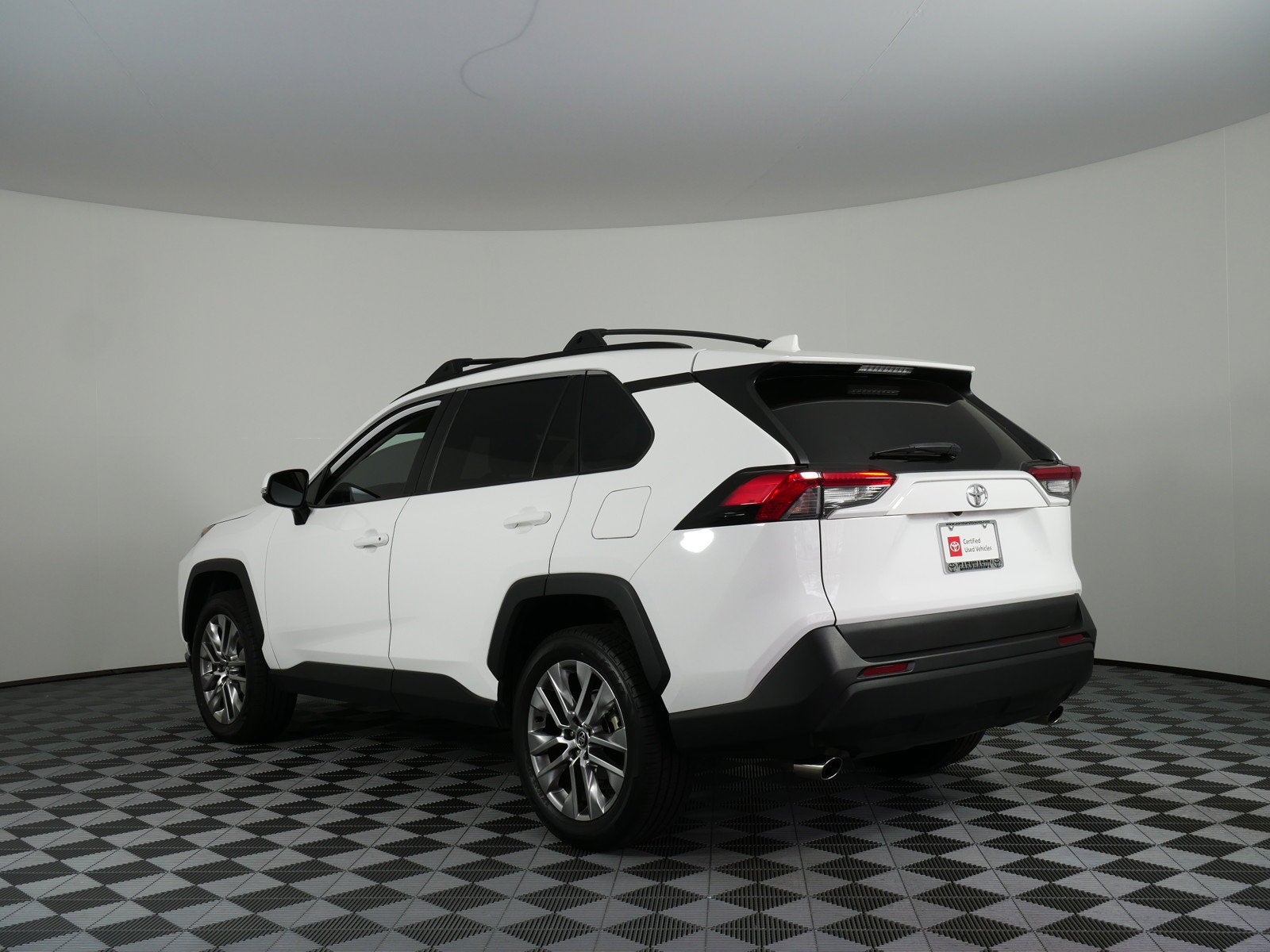 2020 Toyota RAV4 XLE Premium *CLEAN CARFAX*