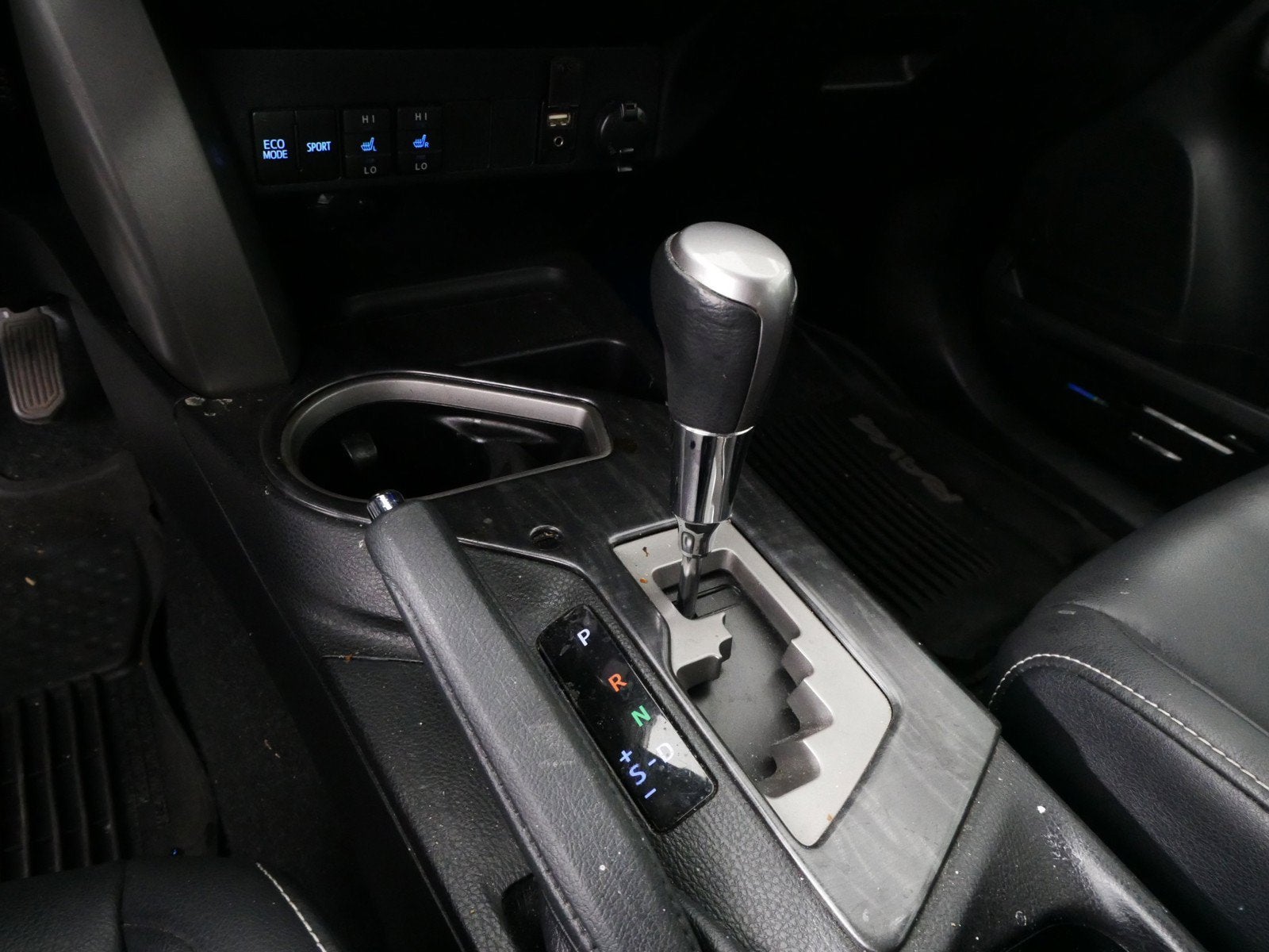 2018 Toyota RAV4 Platinum AWD *WELL MAINTAINED!*