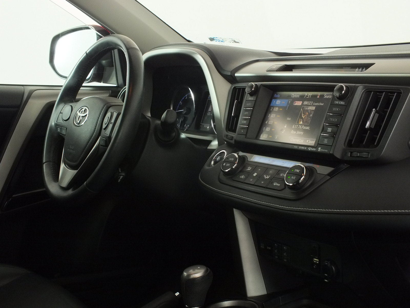 2017 Toyota RAV4 Limited AWD *CLEAN CARFAX!*