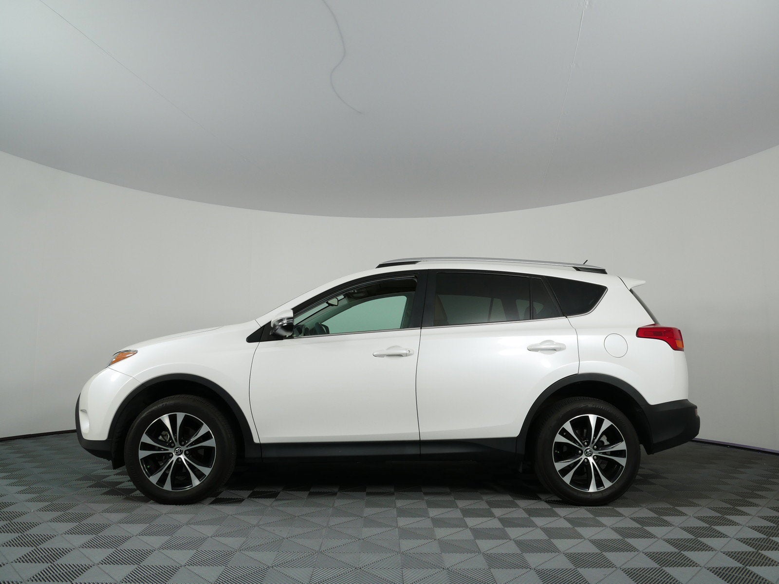 2015 Toyota RAV4 Limited AWD *1-OWNER*
