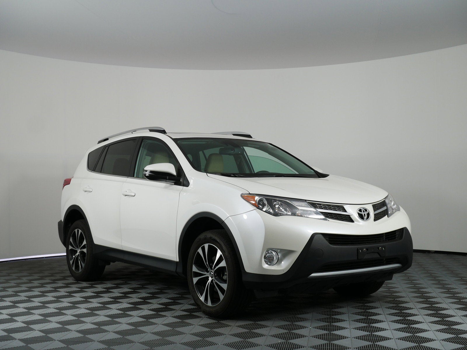 2015 Toyota RAV4 Limited AWD *1-OWNER*