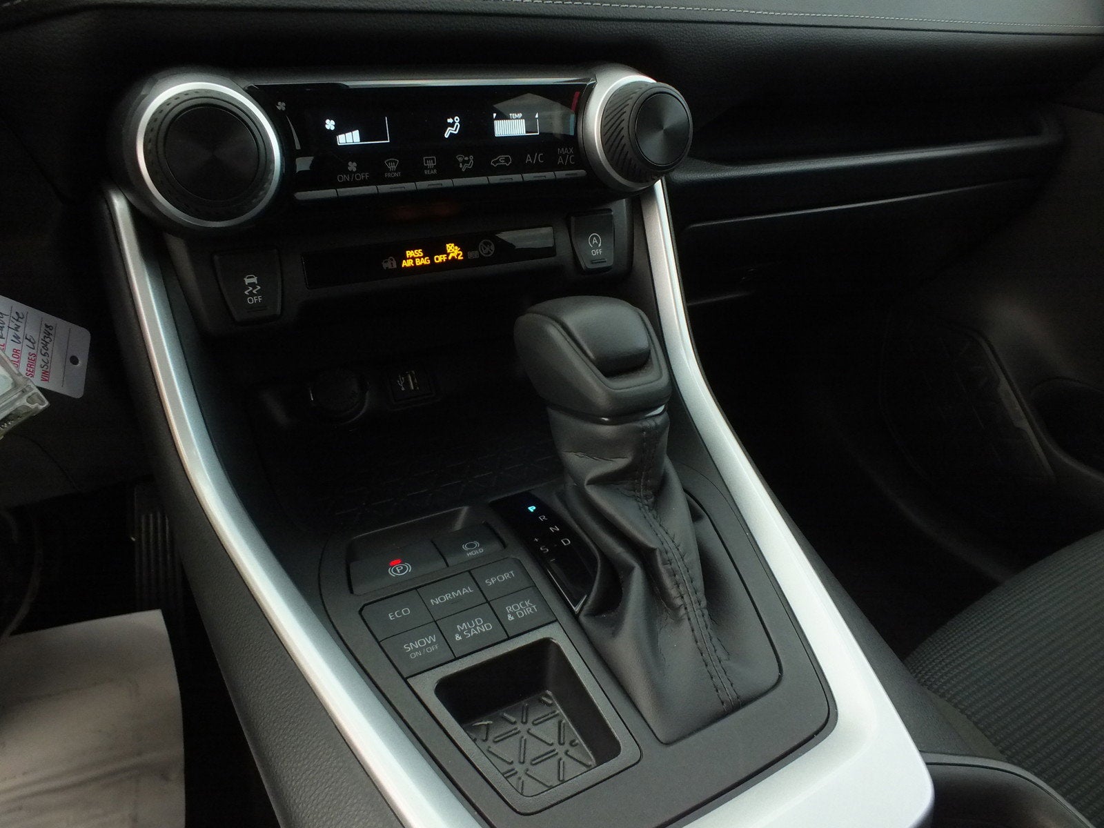 2025 Toyota RAV4 LE AWD *1-OWNER*