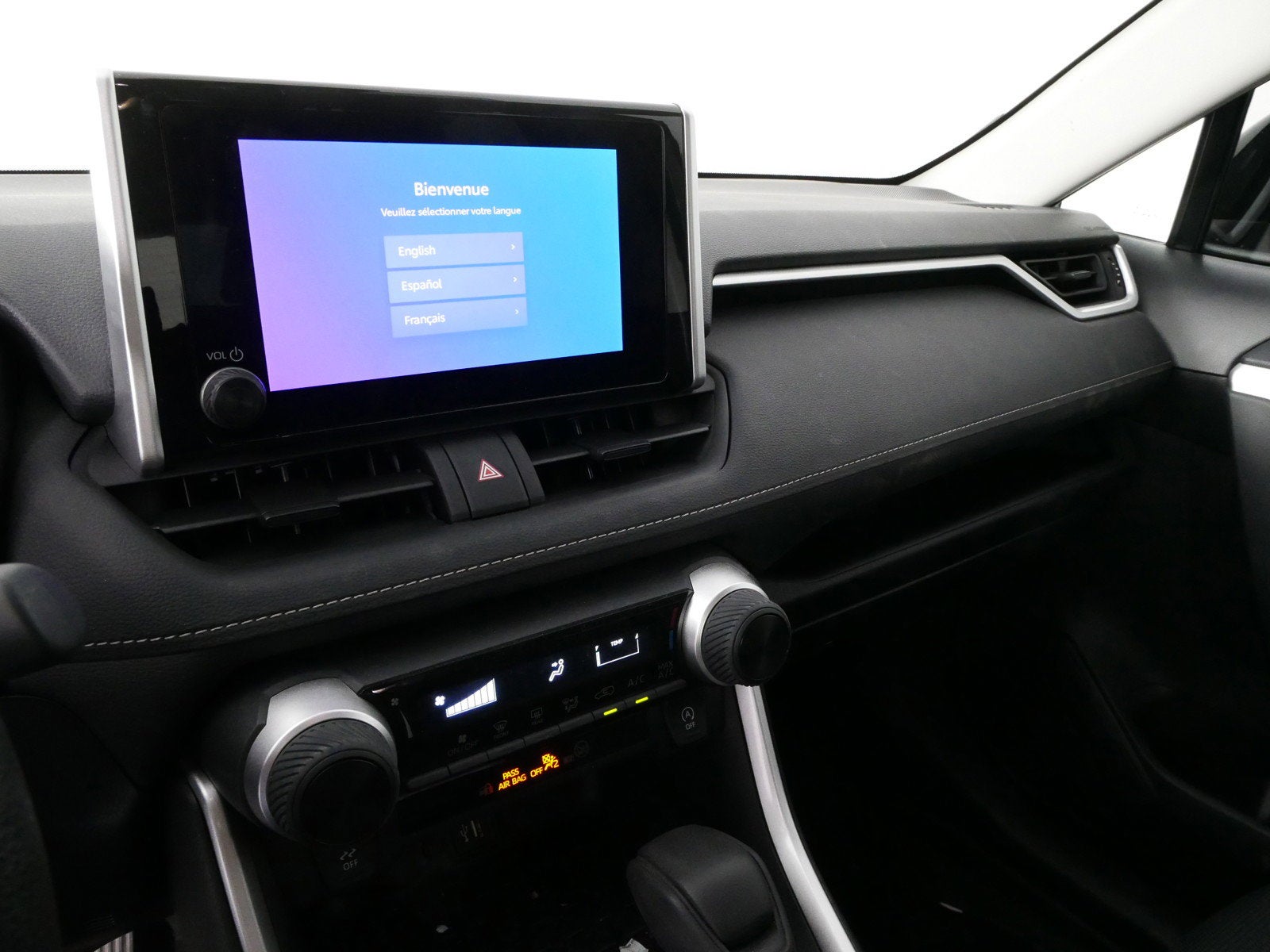2024 Toyota RAV4 LE *1-OWNER*