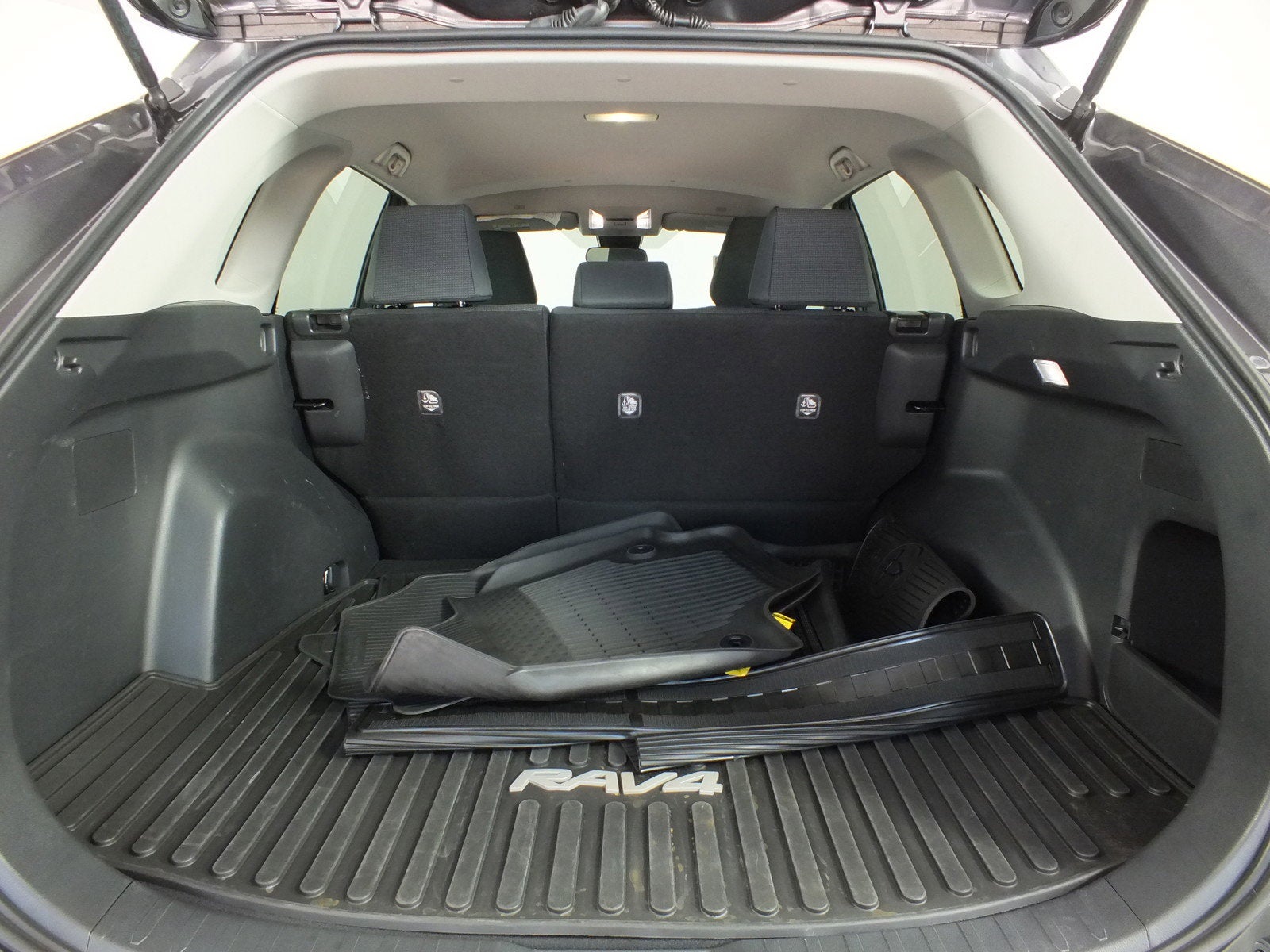 2024 Toyota RAV4 LE *1-OWNER*
