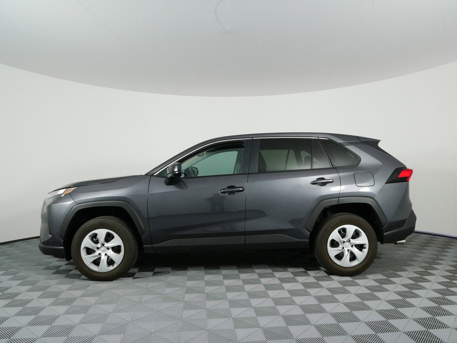 2024 Toyota RAV4 LE *1-OWNER*