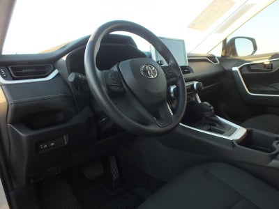 2025 Toyota RAV4 LE *EXCELLENT, LIKE NEW CONDITION!*