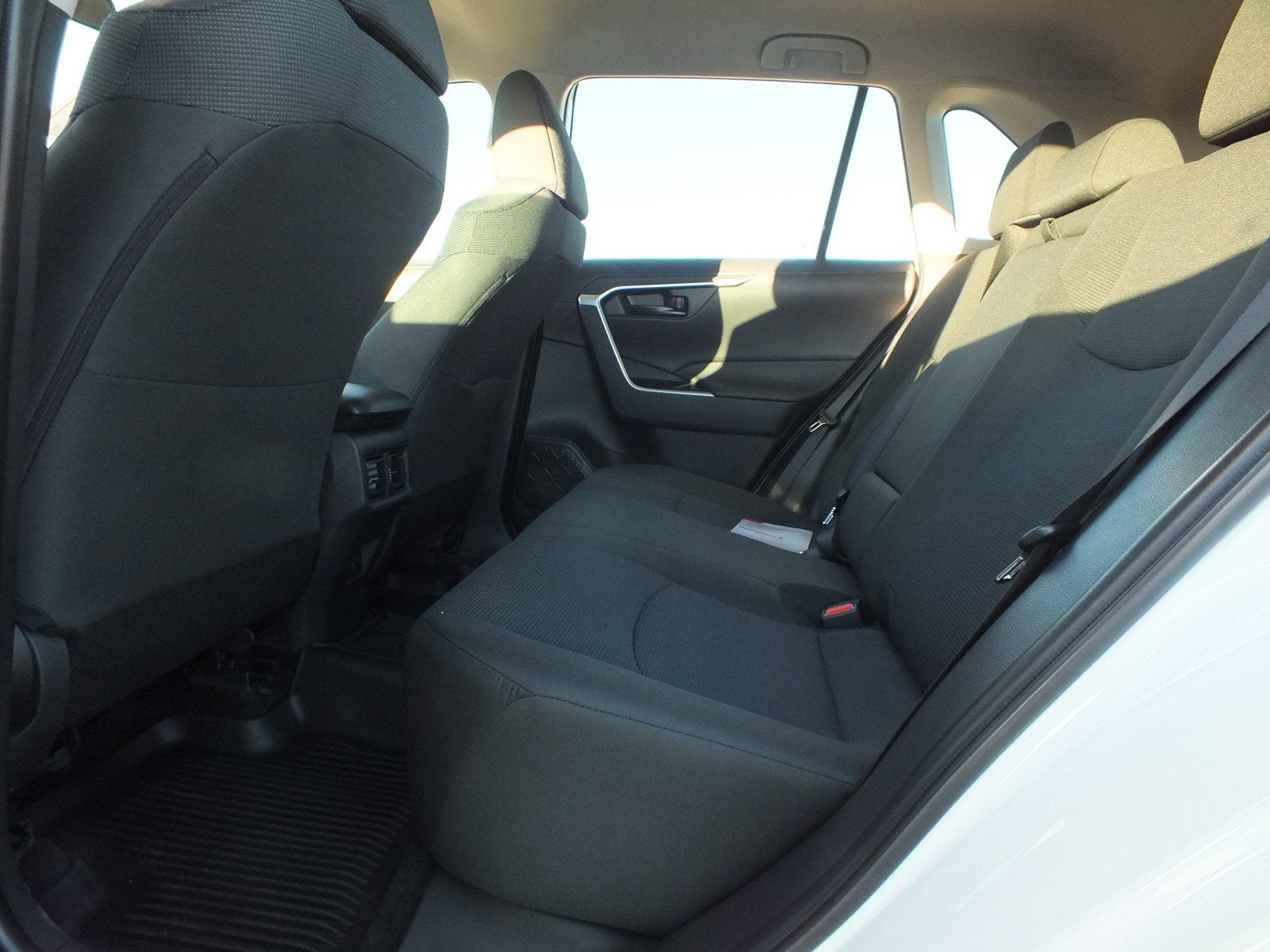 2025 Toyota RAV4 LE *EXCELLENT, LIKE NEW CONDITION!*