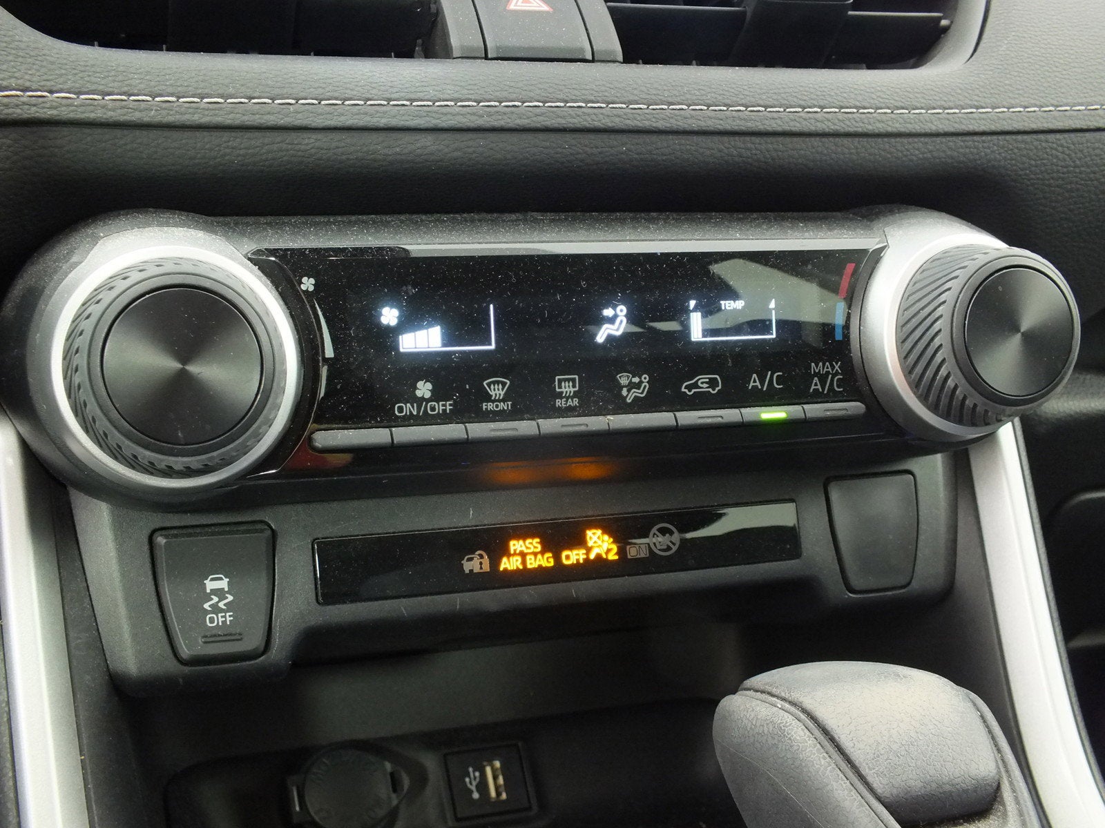 2023 Toyota RAV4 LE *1-OWNER*