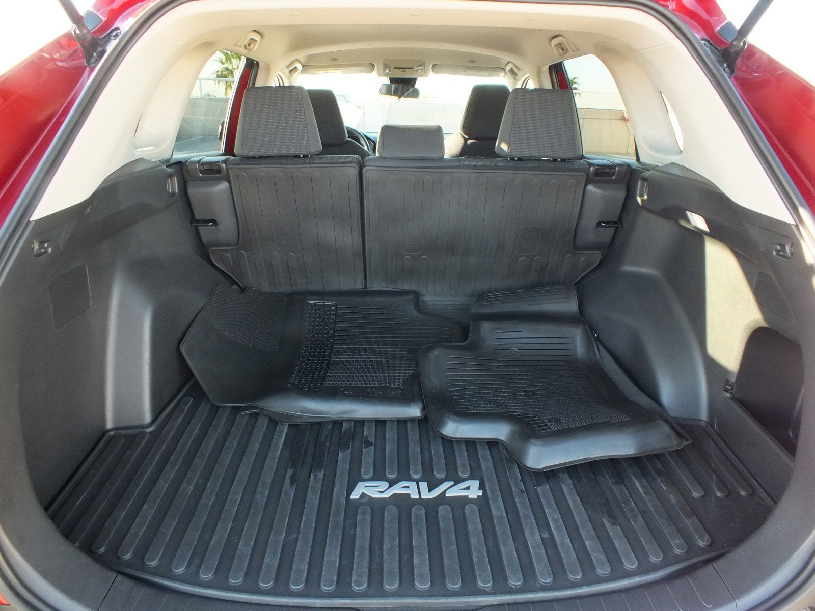 2025 Toyota RAV4 LE FWD *1 OWNER, CLEAN CARFAX!*