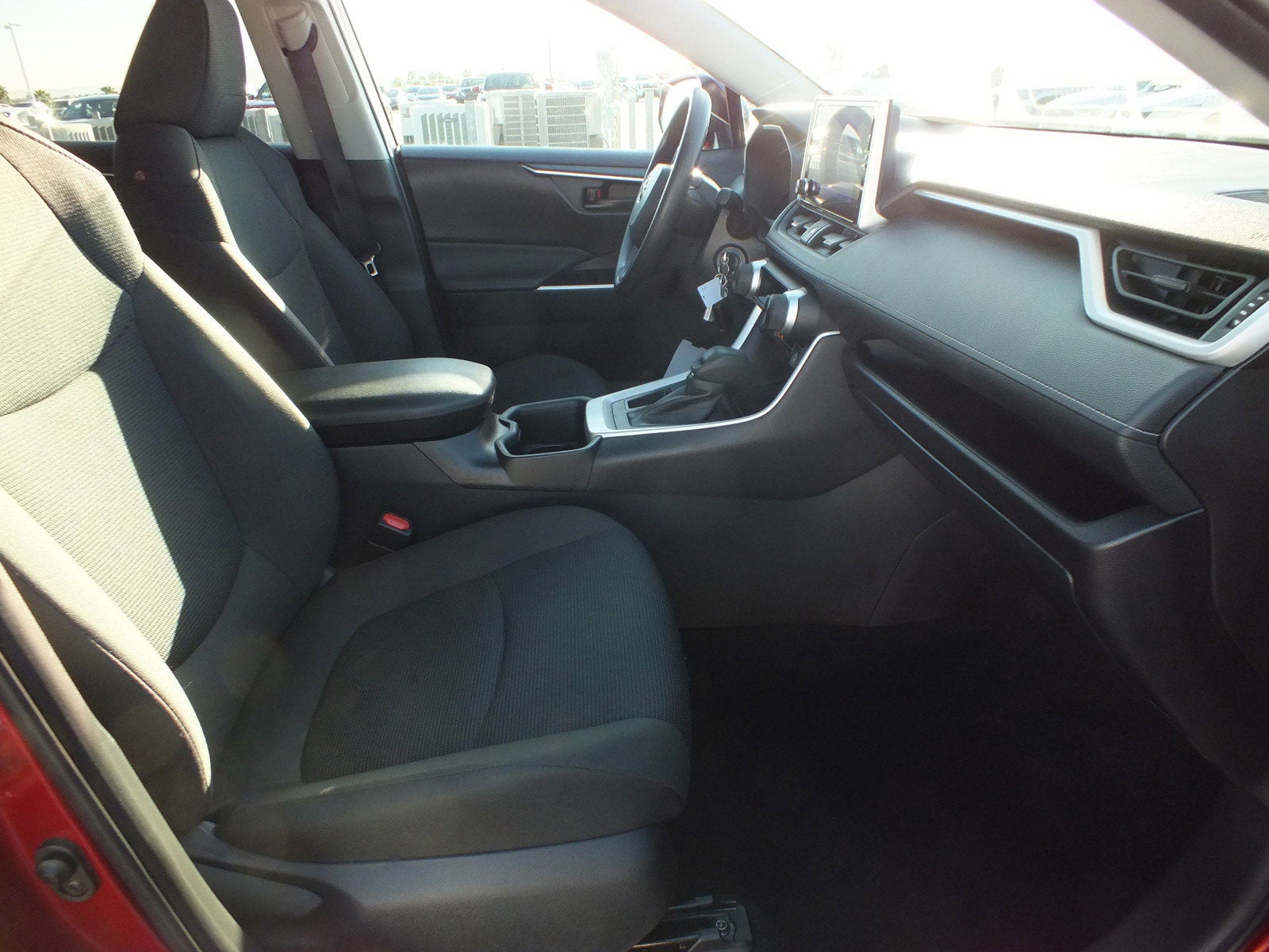 2025 Toyota RAV4 LE FWD *1 OWNER, CLEAN CARFAX!*