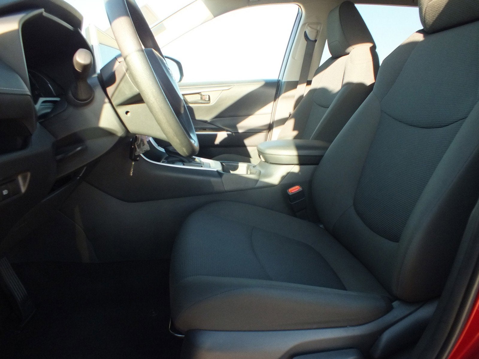 2025 Toyota RAV4 LE FWD *1 OWNER, CLEAN CARFAX!*