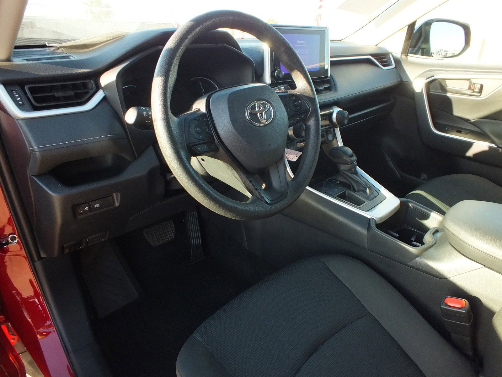 2025 Toyota RAV4 LE FWD *1 OWNER, CLEAN CARFAX!*