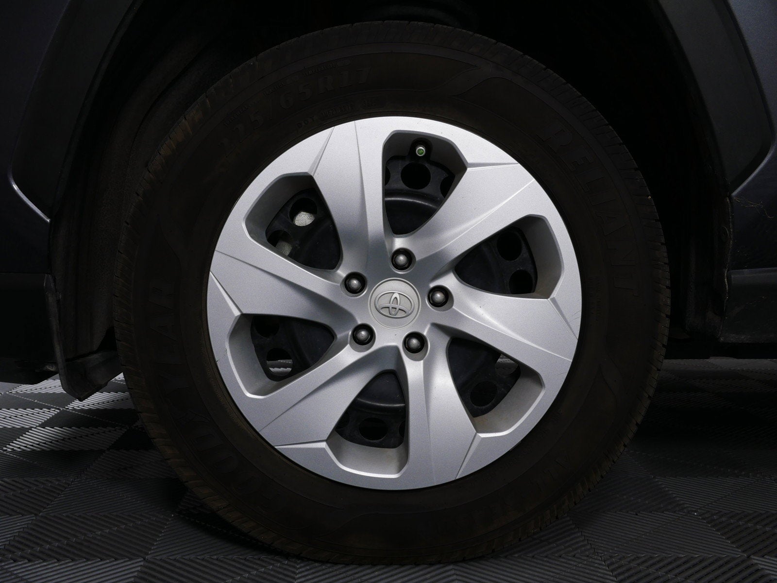 2022 Toyota RAV4 LE *1-OWNER*
