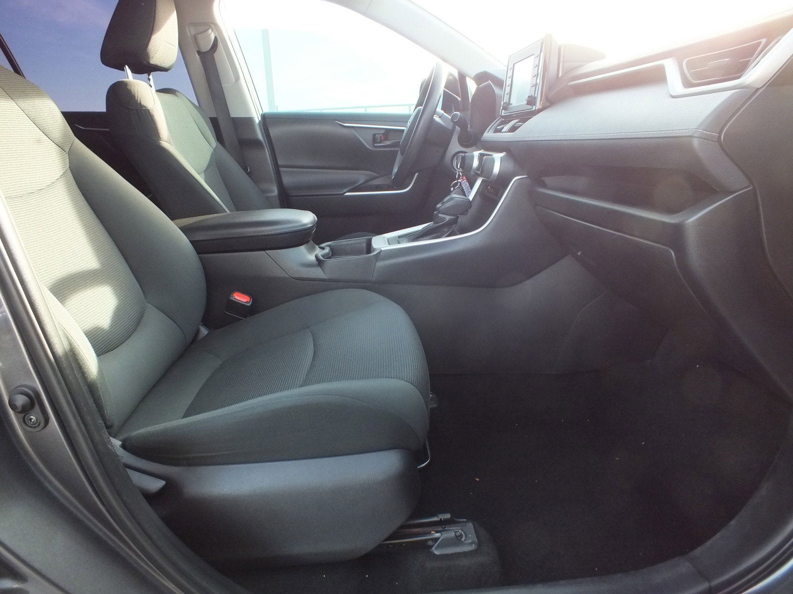 2019 Toyota RAV4 LE *1-OWNER*