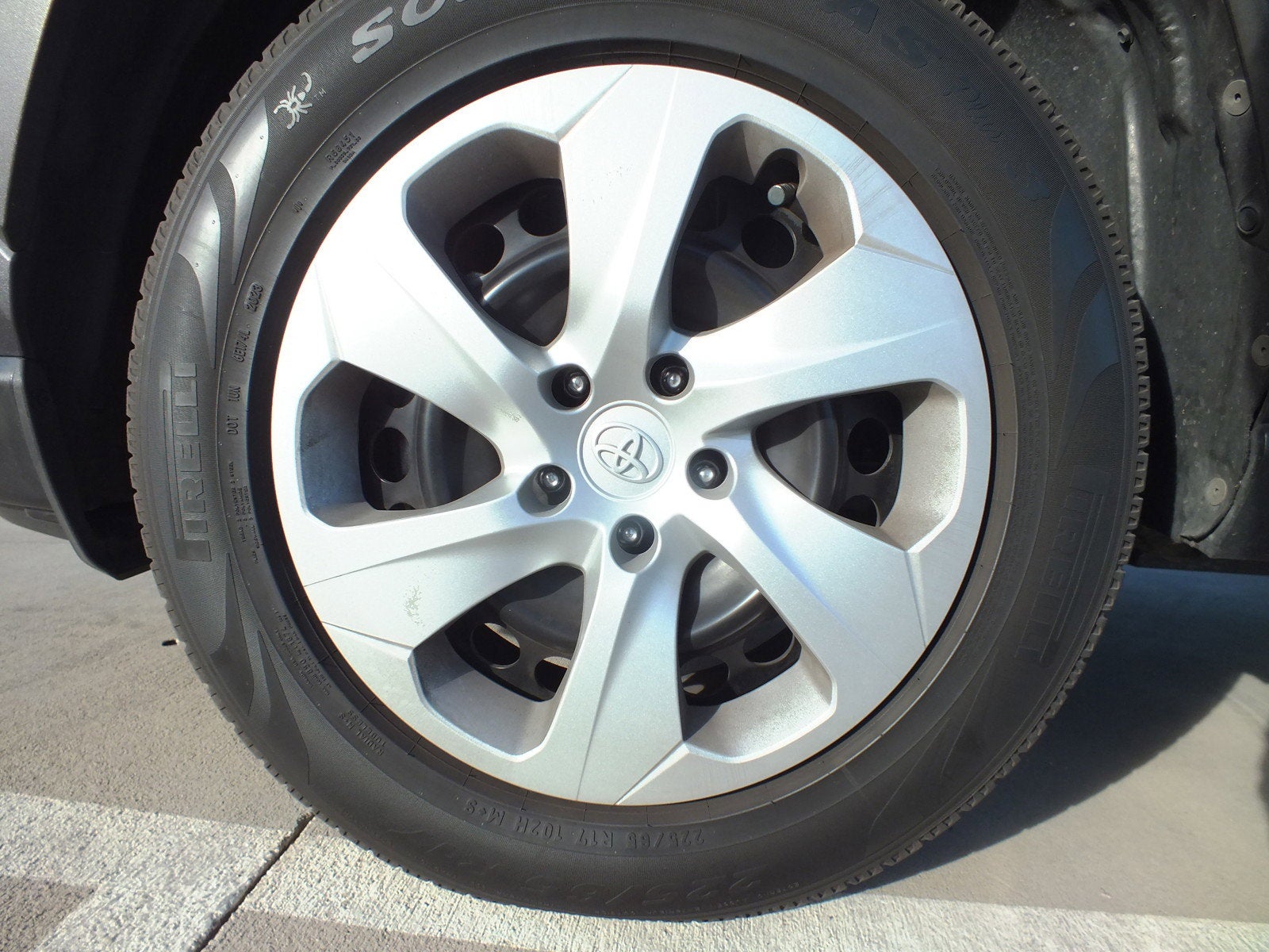 2019 Toyota RAV4 LE *1-OWNER*