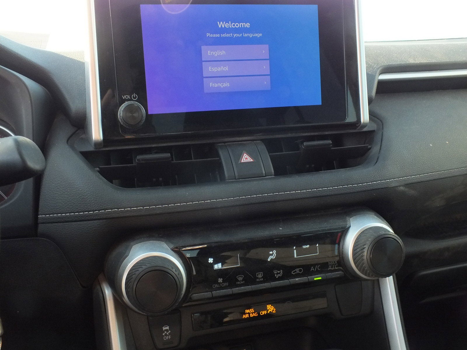 2023 Toyota RAV4 LE *CLEAN CARFAX*