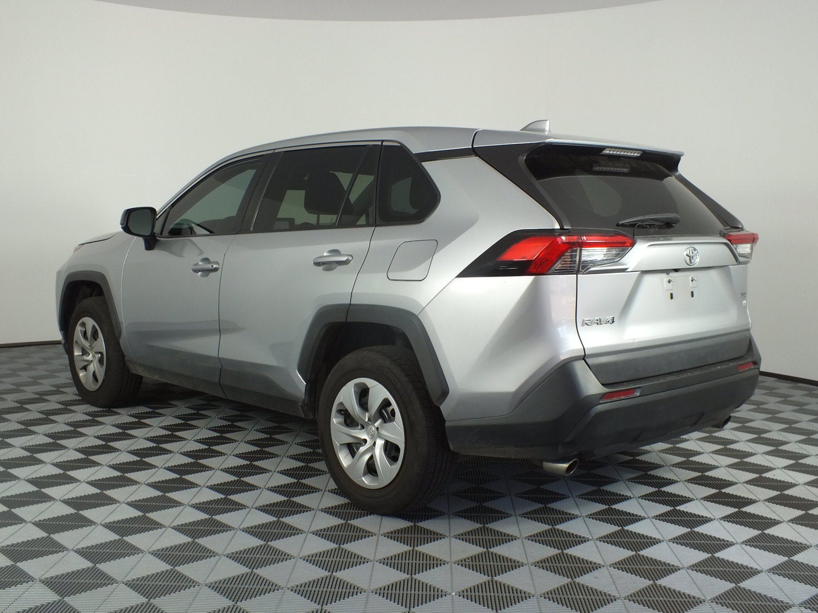 2023 Toyota RAV4 LE *1-OWNER*