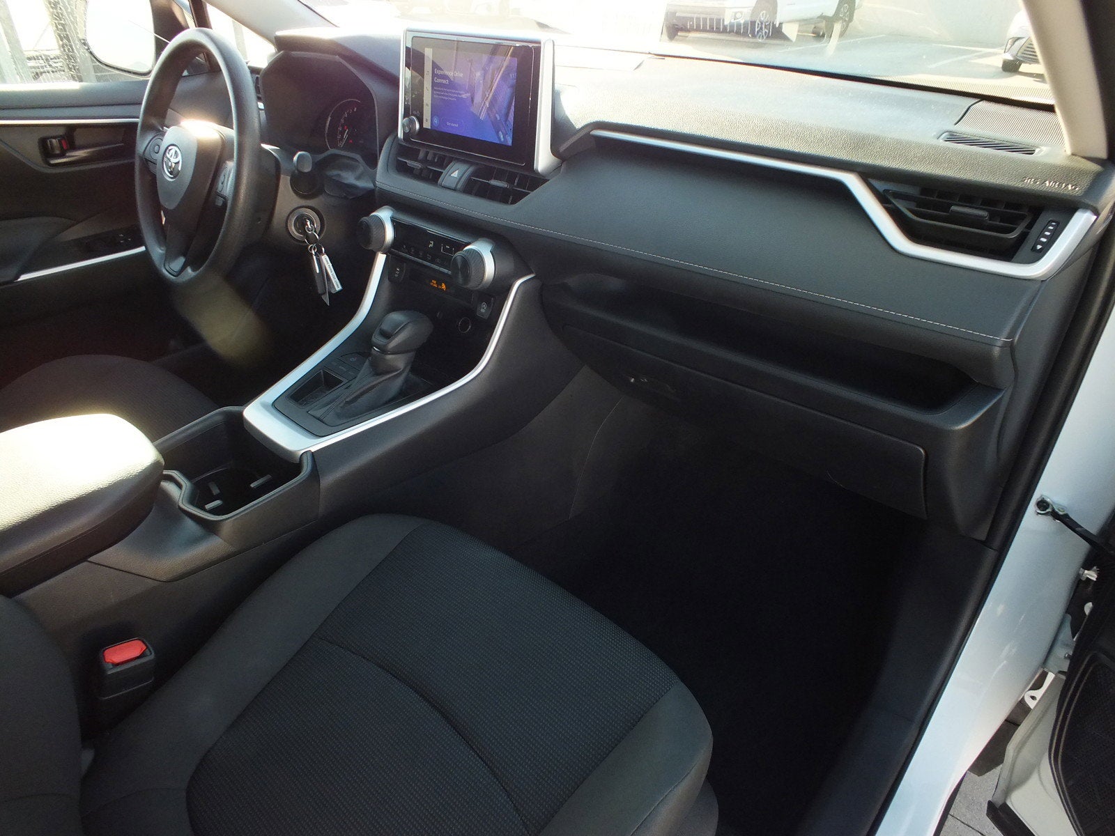 2025 Toyota RAV4 LE FWD *1 OWNER, CLEAN CARFAX!*