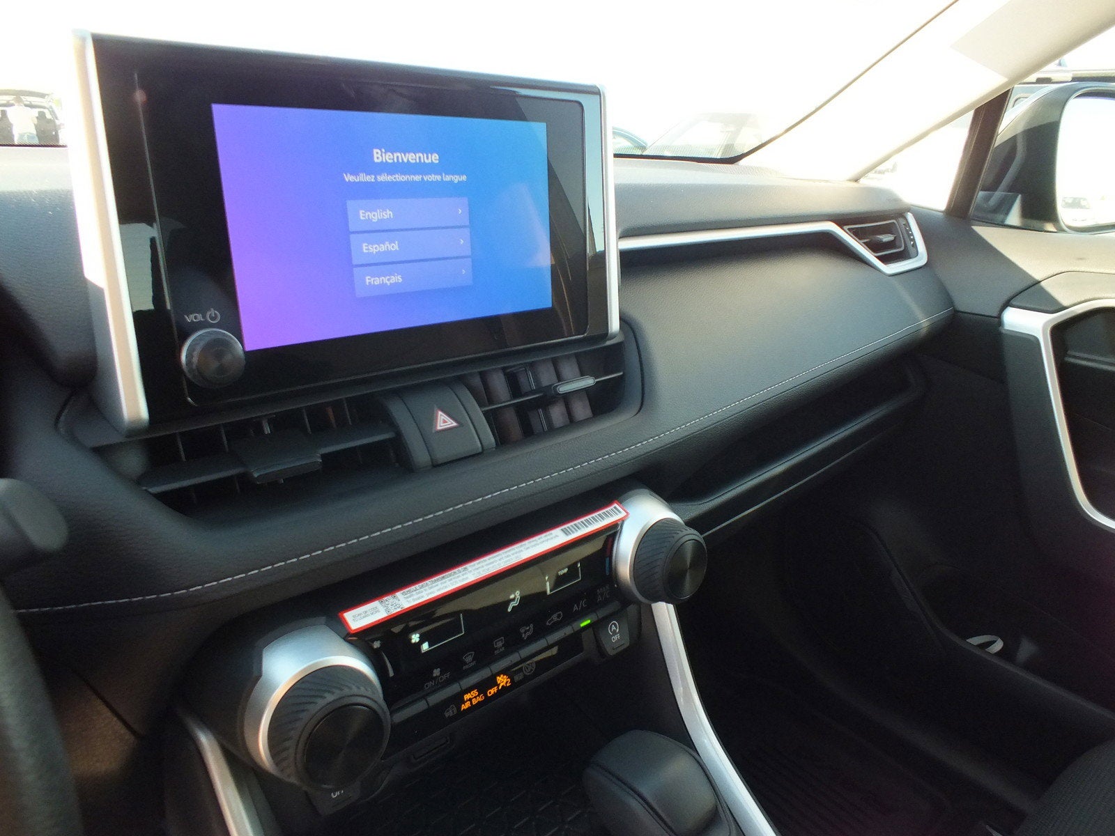 2025 Toyota RAV4 LE *1 0WNER, CLEAN CARFAX!*