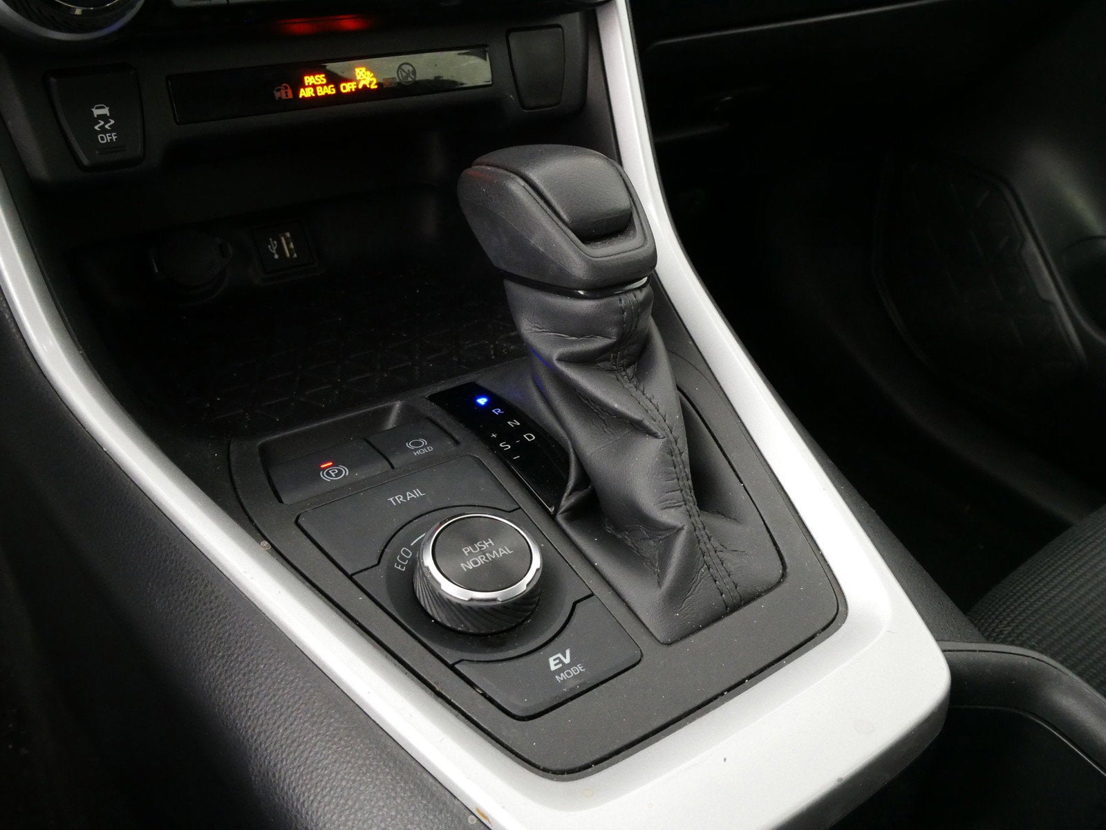 2024 Toyota RAV4 Hybrid LE AWD *1-OWNER*